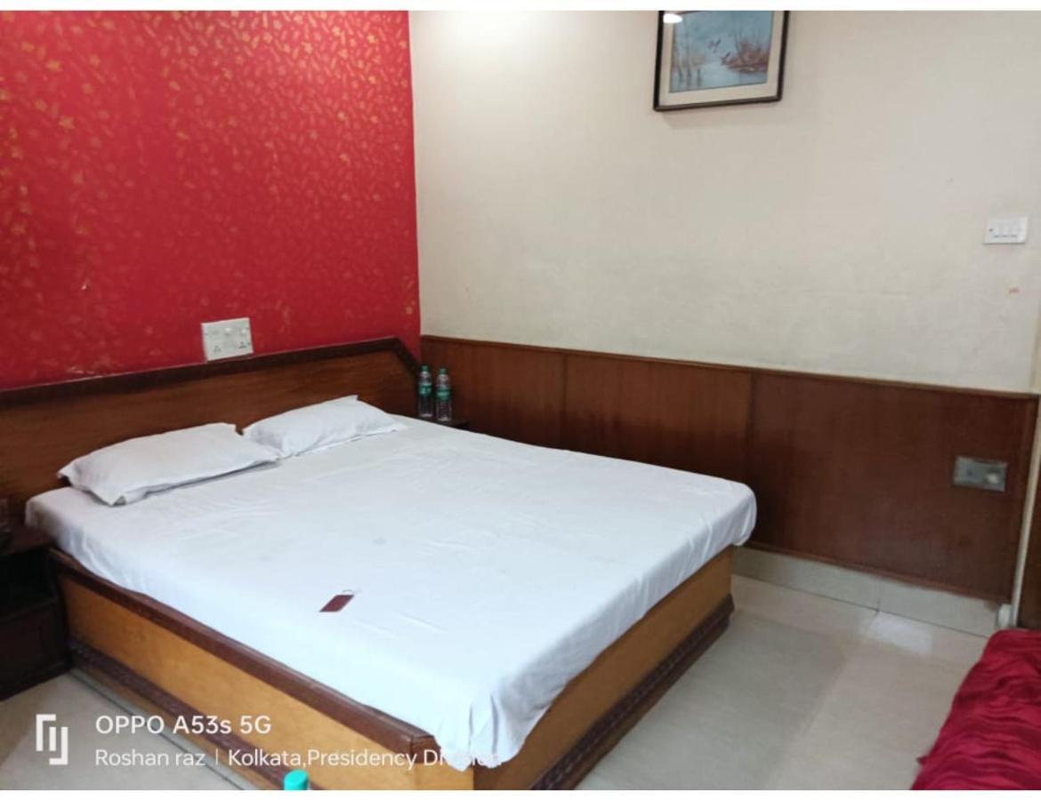 Hotel Heera, Kolkata Ngoại thất bức ảnh